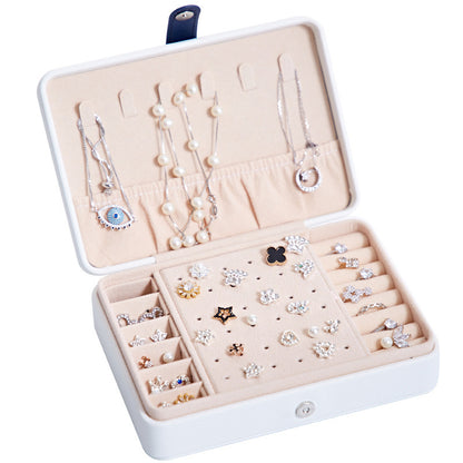 Mini Takı Kutusu – Şık, Taşınabilir ve Tatlı mı Tatlı! 💍✨